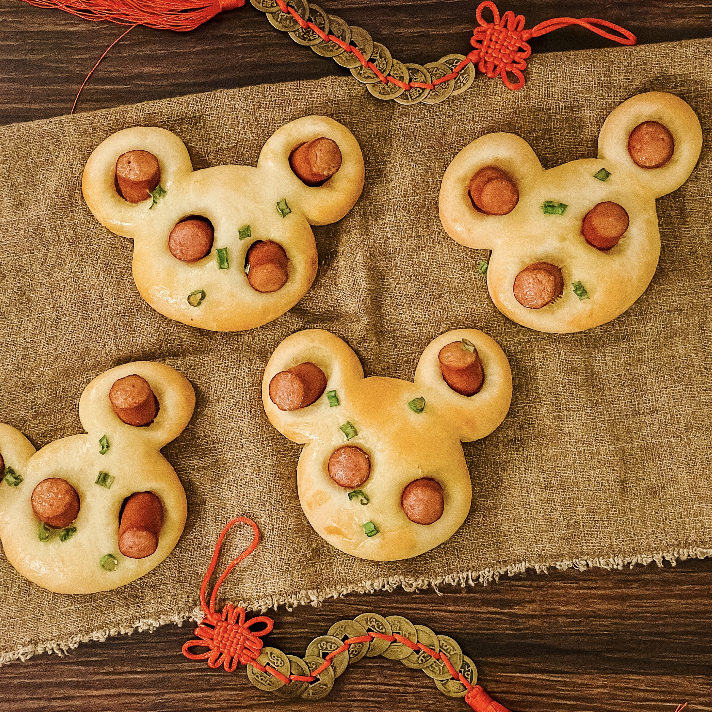 Mickey Shaped Hot Dog Buns (Mickey shaped milk bread buns with sliced hot dogs)